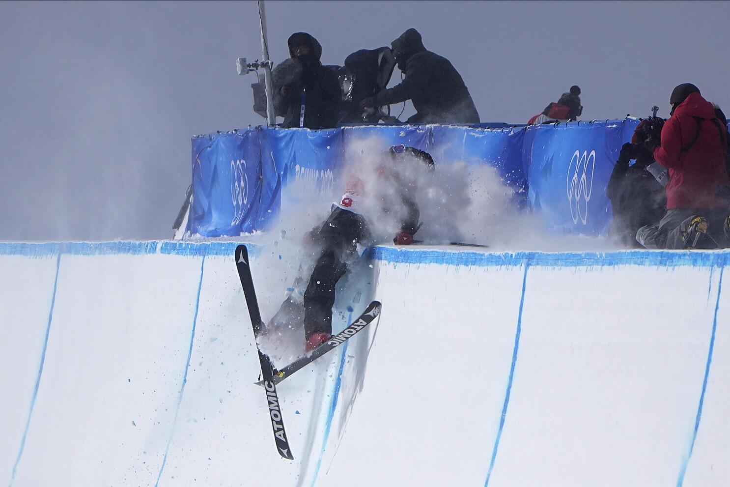 Freestyle skiing store